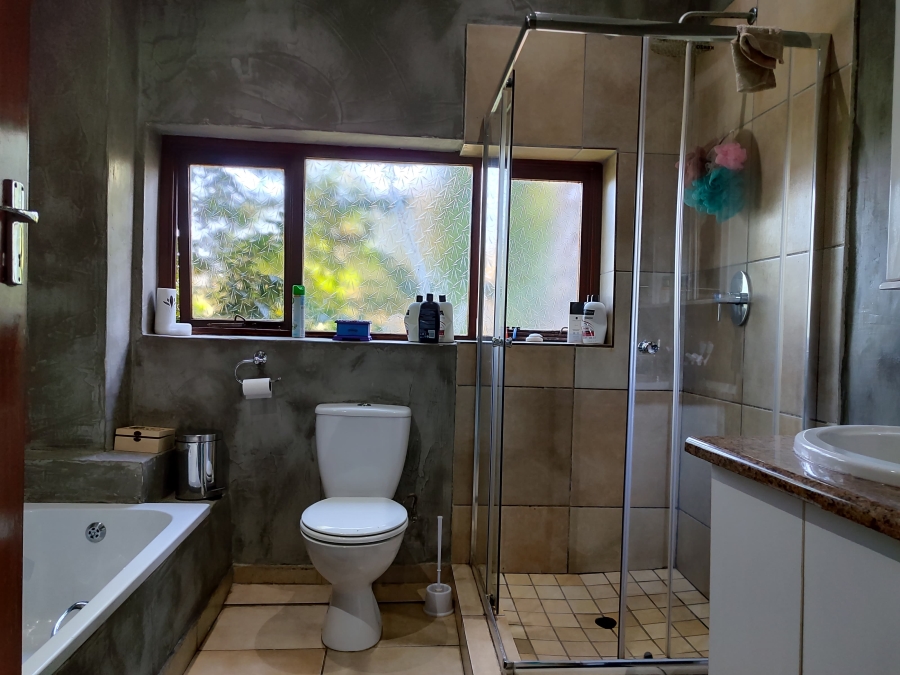 4 Bedroom Property for Sale in Songloed North West